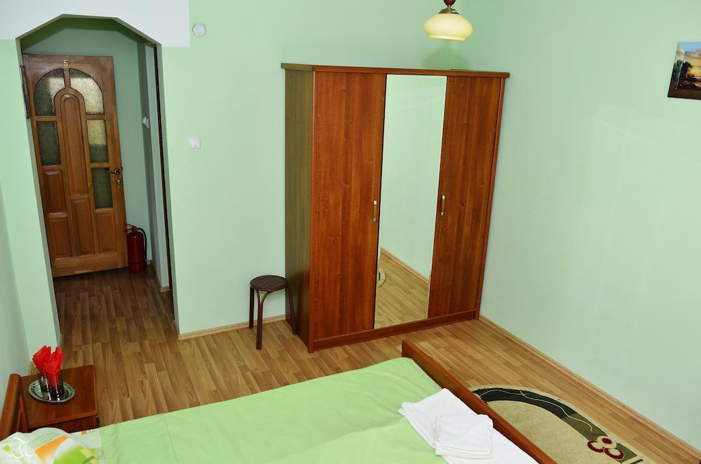 Pensiunea Deea Băile Herculane Exterior photo